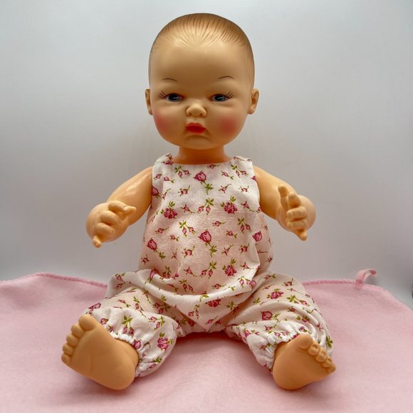 Horsman 13” BYE LO Baby Doll Drinks & Wets Molded Hair 1970’s w/ OUTFITS - Picture 6 of 15